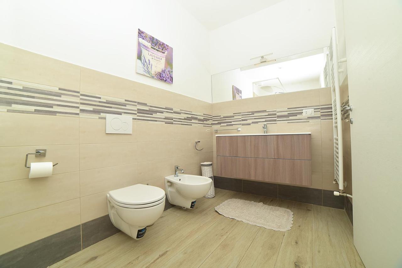 Ruote Apartment Firenze Bagian luar foto